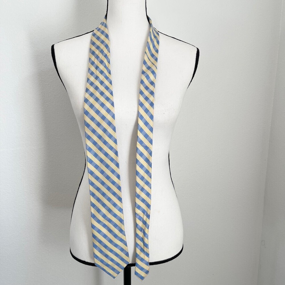 Men’s Nautica Yellow Blue Striped Tie. 100% Silk